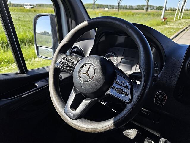 Mercedes-Benz SPRINTER 317 L3H2 3.5T Trekhaak Mbux Camera 170Pk Euro6 Airco! L3H2 3.5T-AHG Mbux Camera 170Pk Euro6 Airco!