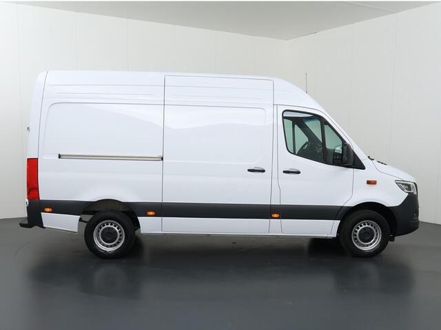 Mercedes-Benz SPRINTER 317 CDI | AUT. | L2 H2 | PRO | STOELVERWARMING | PARKEERCAMERA | NAVIGATIE | 3-ZITS | BETIMMERING | LED KOPLAMPEN | CRUISE CONTROL | CERTIFIED