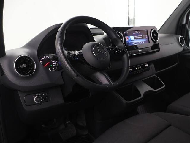 Mercedes-Benz SPRINTER 317 CDI | AUT. | L2 H2 | PRO | STOELVERWARMING | PARKEERCAMERA | NAVIGATIE | 3-ZITS | BETIMMERING | LED KOPLAMPEN | CRUISE CONTROL | CERTIFIED