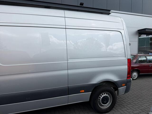 Mercedes-Benz SPRINTER eSprinter L2 FWD 47kWh rechterschade, airco, stoelverwaming, MARGE