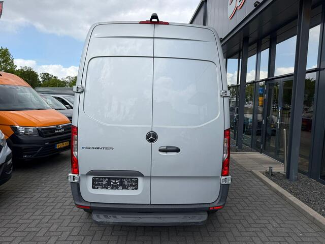 Mercedes-Benz SPRINTER eSprinter L2 FWD 47kWh rechterschade, airco, stoelverwaming, MARGE
