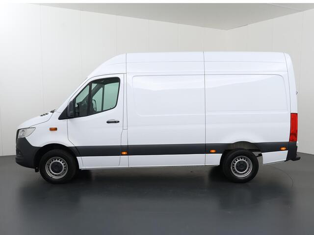 Mercedes-Benz SPRINTER 317 CDI | L2 H2 | PRO | AUT. | 170 PK | W73 BREDE ACHTEROPSTAP | LAADRUIMTE PAKKET | AIRCO | CRUISE CONTROL | ACHTERUITRIJCAMERA | 3-ZITS | MULTIFUNCTIONEEL STUURWIEL | CERTIFIED