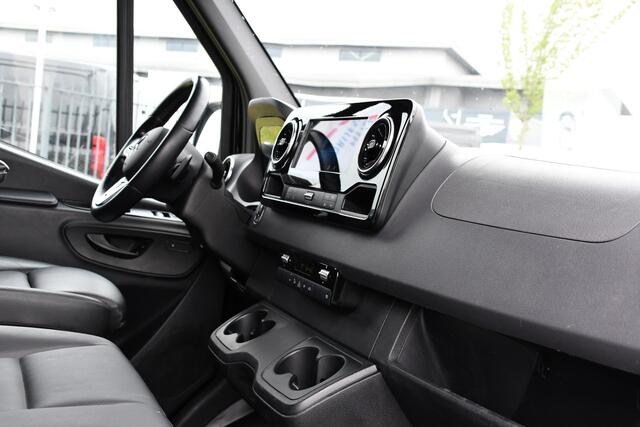 Mercedes-Benz SPRINTER 319 3.0 CDI L2H1 AMG Edition Adaptieve Cruise, Camera, LED, Leder, 10,5" Mbux, NAVI, Carplay, Stoelverwarming, BOM VOL!