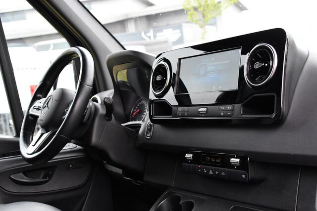 Mercedes-Benz SPRINTER 319 3.0 CDI L2H1 AMG Edition Adaptieve Cruise, Camera, LED, Leder, 10,5" Mbux, NAVI, Carplay, Stoelverwarming, BOM VOL!
