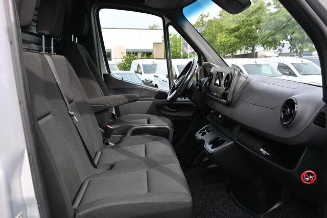 Mercedes-Benz SPRINTER 317 CDI L3H2 3500 KG trekhaak, LED, Geveerde stoel