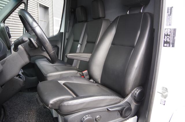 Mercedes-Benz SPRINTER 317 1.9 CDI L1H1 RWD AUT. LED, TREKHAAK, LEDER, 360 CAMERA, STANDKACHEL, STOELVERWARMING, LEDER STUUR, CRUISE