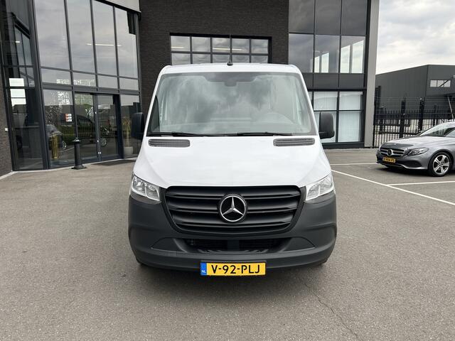 Mercedes-Benz SPRINTER 215 CDI L1 H1 / Trekhaak / Cruise control / Airco / 270 Graden achterdeuren
