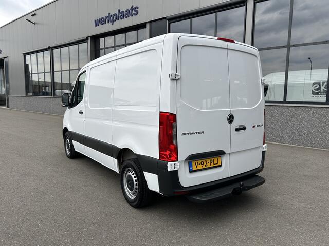 Mercedes-Benz SPRINTER 215 CDI L1 H1 / Trekhaak / Cruise control / Airco / 270 Graden achterdeuren