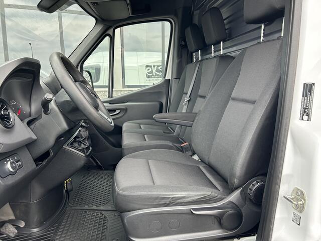 Mercedes-Benz SPRINTER 215 CDI L1 H1 / Trekhaak / Cruise control / Airco / 270 Graden achterdeuren