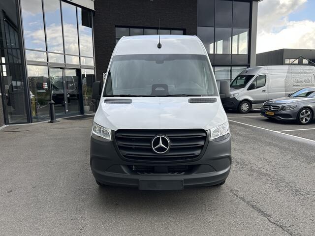 Mercedes-Benz SPRINTER 315 CDI RWD L2 H2 Pro MBUX / Trekhaak / Camera / Cruise control / Airco / 270 Graden achterdeuren