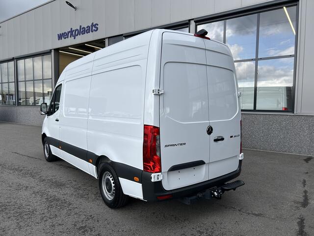 Mercedes-Benz SPRINTER 315 CDI RWD L2 H2 Pro MBUX / Trekhaak / Camera / Cruise control / Airco / 270 Graden achterdeuren