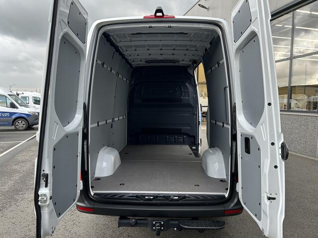 Mercedes-Benz SPRINTER 315 CDI RWD L2 H2 Pro MBUX / Trekhaak / Camera / Cruise control / Airco / 270 Graden achterdeuren