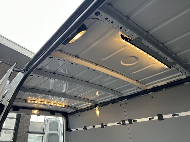 Mercedes-Benz SPRINTER 315 CDI RWD L2 H2 Pro MBUX / Trekhaak / Camera / Cruise control / Airco / 270 Graden achterdeuren
