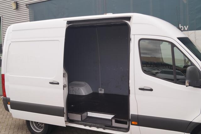 Mercedes-Benz SPRINTER 516 CDI Automaat L2-H2 cat. N2 -2556kg laadvermogen-