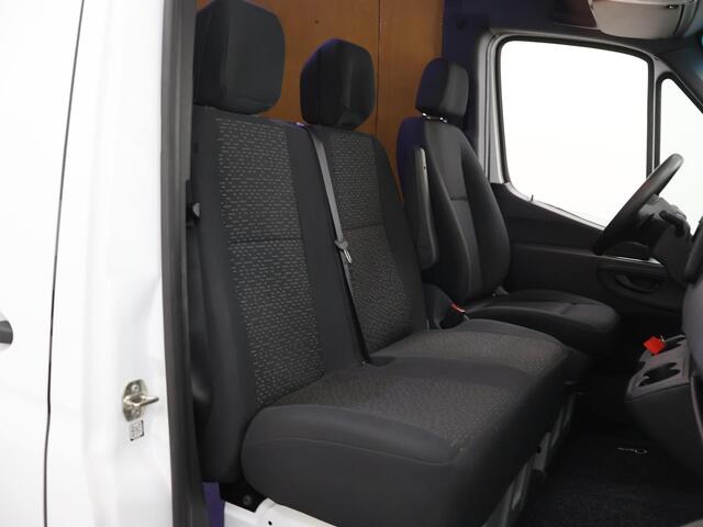 Mercedes-Benz SPRINTER 316 CDI | Aut. | L2 H2 | 3500 KG Trekhaak | 3-zits | Trekhaak | Navigatie | Parkeercamera | Airco | Cruise Control