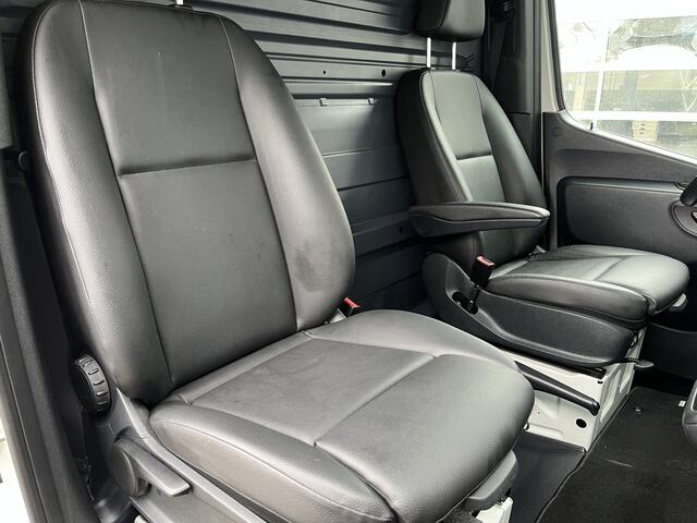 Mercedes-Benz SPRINTER 314 2.2 CDI L2H2 Dhollandia Laadklep Airco Cruise controle Werkverlichting Stuurwielbediening Apple carplay 2-Persoons Leder Euro 6
