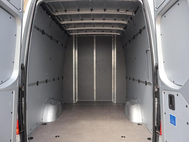 Mercedes-Benz SPRINTER 317 CDI 170 PK AUT. L3H2 DUBBEL CABINE 6-PERS. + NAVIGATIE | CAMERA | CARPLAY | TREKHAAK