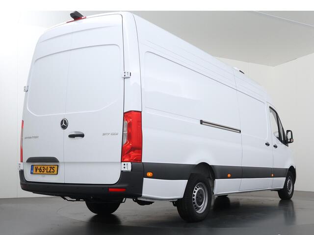Mercedes-Benz SPRINTER 317 CDI | Aut. | L3 | Pro | Koel-Vries | - 10° C | Airco | Cruise Control | Parkeerpakket | Spiegelpakket | 3-zits | Dag-Nacht koeling | Certified