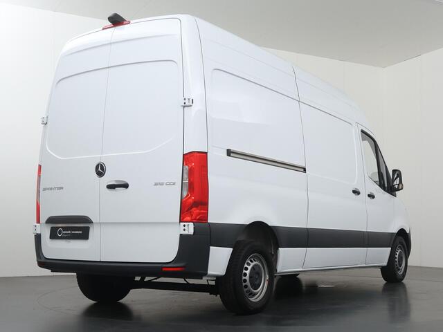Mercedes-Benz SPRINTER 315 CDI | L2 H2 | FWD | AUT. | AIRCO | 2-ZITS | MULTIFUNCTIONEEL STUURWIEL | APPLE CARPLAY | ANDROID AUTO | ACHTERUITRIJCAMERA | LAADRUIMTE INRICHTING | CERTIFIED