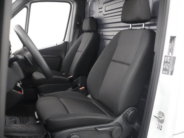 Mercedes-Benz SPRINTER 315 CDI | L2 H2 | FWD | AUT. | AIRCO | 2-ZITS | MULTIFUNCTIONEEL STUURWIEL | APPLE CARPLAY | ANDROID AUTO | ACHTERUITRIJCAMERA | LAADRUIMTE INRICHTING | CERTIFIED