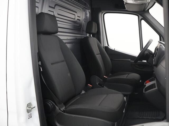 Mercedes-Benz SPRINTER 315 CDI | L2 H2 | FWD | AUT. | AIRCO | 2-ZITS | MULTIFUNCTIONEEL STUURWIEL | APPLE CARPLAY | ANDROID AUTO | ACHTERUITRIJCAMERA | LAADRUIMTE INRICHTING | CERTIFIED
