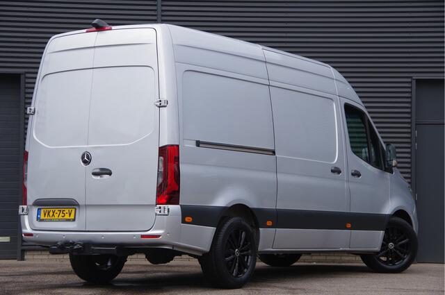 Mercedes-Benz SPRINTER 319 3.0 CDI V6 L2H2 AUT. LED, 3.5T TREKHAAK, 360 CAMERA, ADAPT. CRUISE, MBUX 10'', NAVI, CLIMA, PARKEERSENSOREN