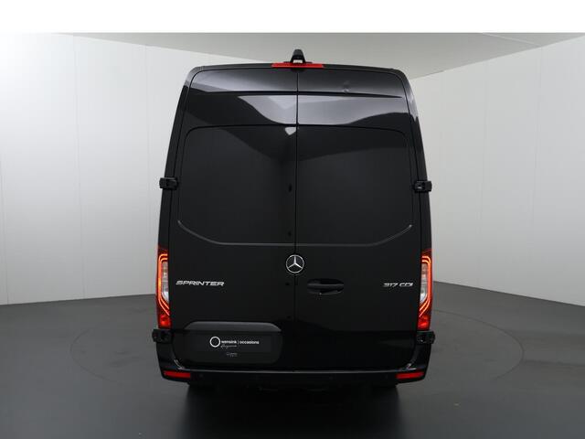 Mercedes-Benz SPRINTER 317 CDI | Aut. | L3 H2 | Pro | Led | Metallic | Bumpers in kleur | 3-zits | Navigatie | Parkeercamera | LED Koplampen | Certified