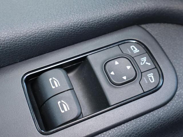 Mercedes-Benz SPRINTER 317 L2H2 DC 6 PERS. 3.5T TREKHAAK