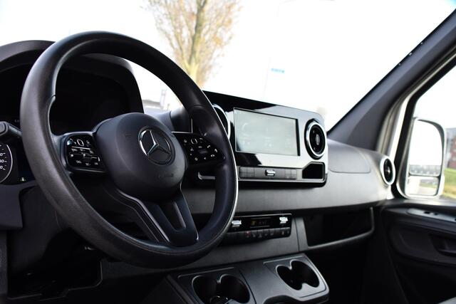 Mercedes-Benz SPRINTER 316 2.2 CDI L2H2 PB Edition Full Options! 360 Camera, Cruise, LED, Carplay, Leder, 10,5'' Mbux, Stoelverwarming, NAVI, Automaat, Uniek!
