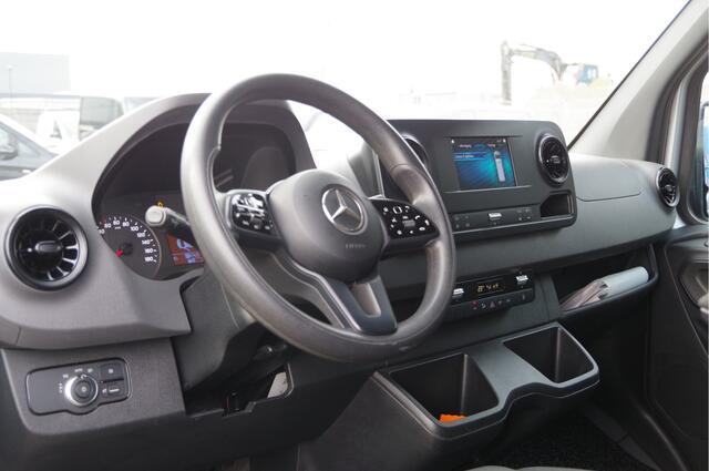 Mercedes-Benz SPRINTER 319 3.0 CDI V6 L2H2 AUT. DC-5P, LED, STANDKACHEL, MBUX, CAMERA, NAVI, CRUISE, CLIMA, DUBBELE CABINE, DUBBEL CABINE