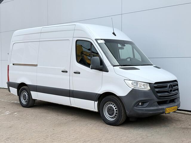 Mercedes-Benz SPRINTER 319 3.0 V6 L2H2 10-Inch MBUX Navigatie Climate Control Cruise Control 3,5 Trekhaak Oprijplaat