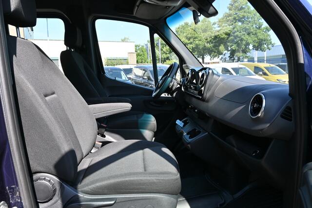 Mercedes-Benz SPRINTER 317 CDI L2 RWD DC Open Laadbak 3500 kg Trekhaak, MBUX 10.25, Standkachel, Etc.