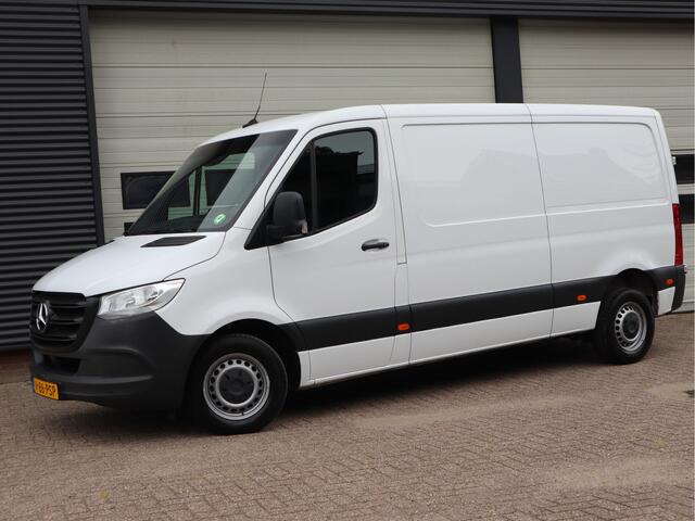 Mercedes-Benz SPRINTER 315 CDI Euro 6 - L2H1 - Trekhaak - MBUX - Cruise
