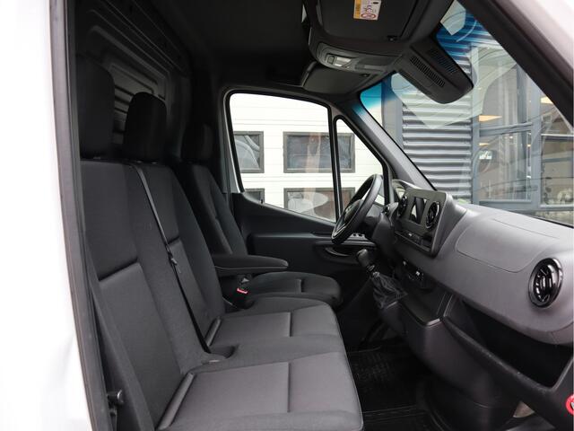 Mercedes-Benz SPRINTER 315 CDI Euro 6 - L2H1 - Trekhaak - MBUX - Cruise