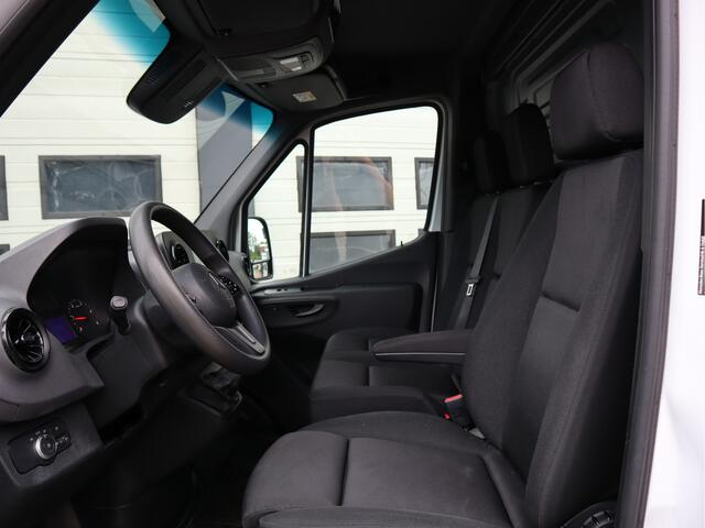 Mercedes-Benz SPRINTER 315 CDI Euro 6 - L2H1 - Trekhaak - MBUX - Cruise
