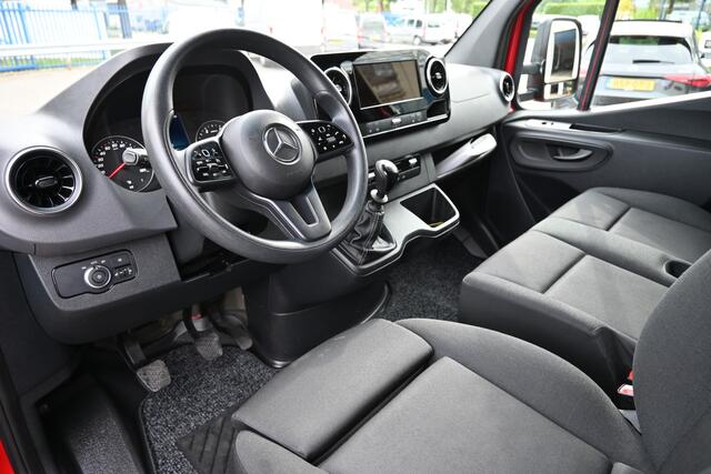 Mercedes-Benz SPRINTER 515 CDI L3 Bakwagen Geveerde stoel, MBUX 10.25 met Apple Carplay/Android Auto