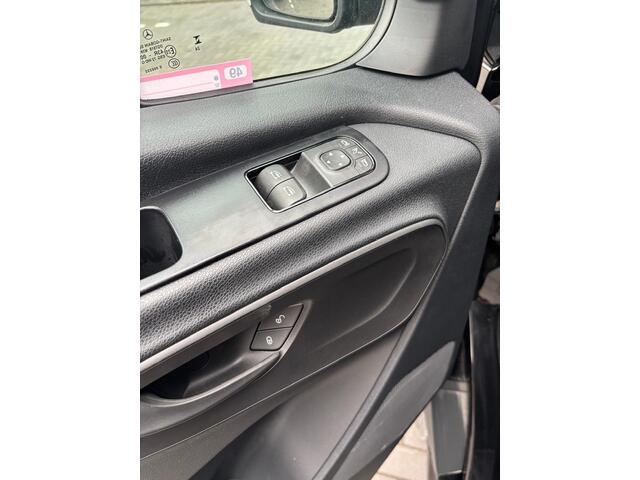 Mercedes-Benz SPRINTER 319 1.9 CDI L2H2 RWD
