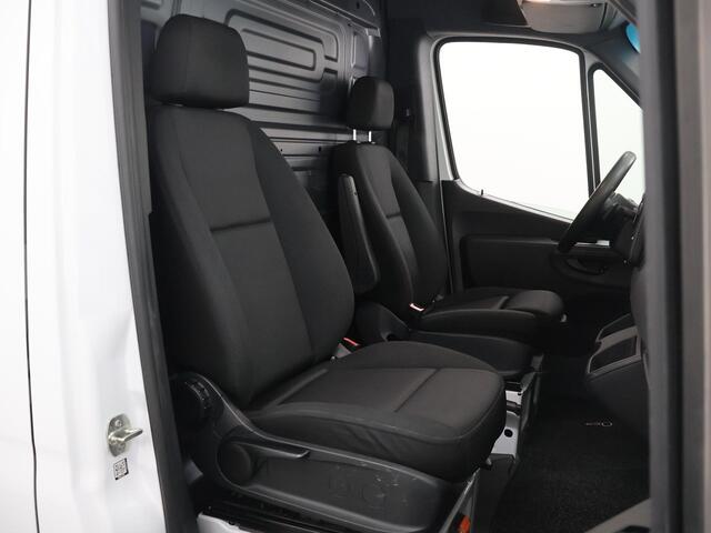 Mercedes-Benz SPRINTER 317 CDI | Aut. | L2 H2 | Navigatie | Parkeercamera | 2-zits | Opstaptrede achter | Cruise Control |