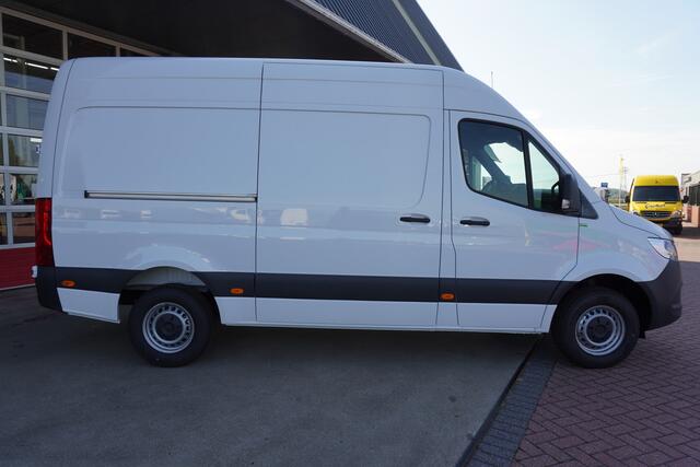 Mercedes-Benz SPRINTER 315 CDI 150PK L2H2 Pro automaat Airco | Cruise | Camera | Trekhaak 3.500KG