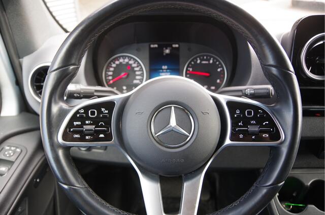 Mercedes-Benz SPRINTER 317 1.9 CDI L1H1 RWD AUT. LED, ADAPT. CRUISE, MBUX 10'', GEV. STOEL, CAMERA, NAVI, CLIMA, VOORRUITVERWARMING