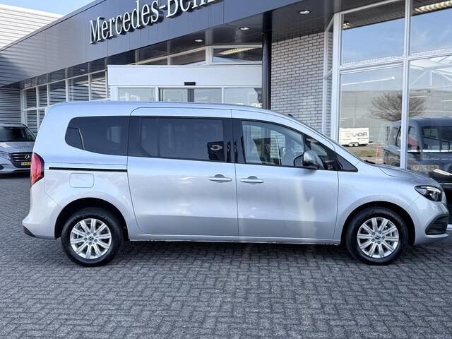 Mercedes-Benz T-Klasse T180 L2 Progressive Incl. BTW en BPM | SFEERVERLICHTING | AUTOMAAT | APPLECARPLAY |