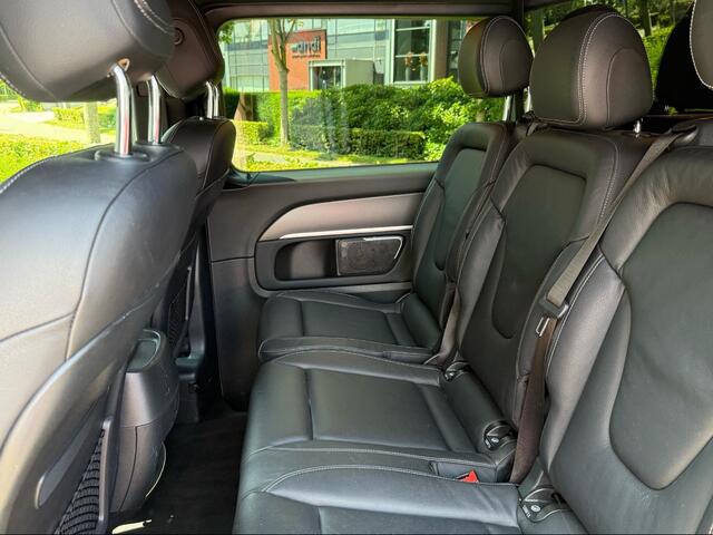 Mercedes-Benz V-KLASSE 300d Lang DC Avantgarde AMG / 360Camera / Leder / Burmester / Koelbox / Stoelventilatie + verwarming / 19'' / DAB / Dodehoek / Cruise Control