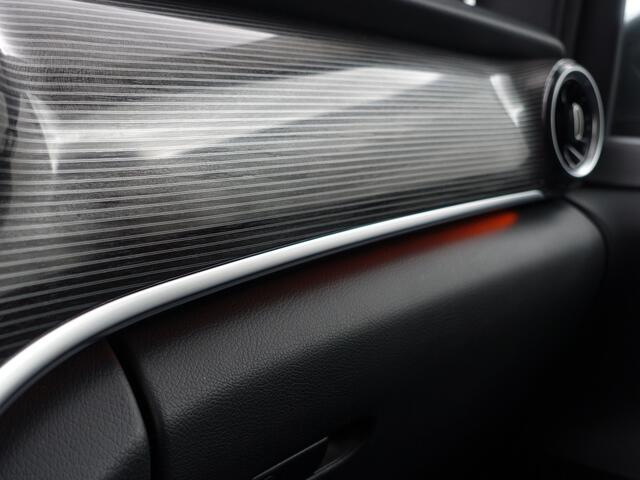 Mercedes-Benz V-KLASSE 300d Lang Dubbele Cabine Aut- 360 Camera, Burmester Surround Audio, Sfeerverlichting, Lane Assist