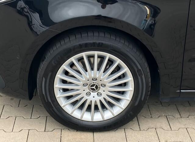 Mercedes-Benz V-KLASSE 250d L2 Style Nieuw Model WIDESCREEN COCKPIT DISTRONIC EL. SCHUIFDEUREN TREKHAAK LED CAMERA