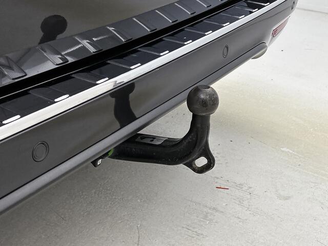 Mercedes-Benz V-KLASSE 300d Lang DC Avantgarde AMG 360* Camera, Trekhaak, Leder