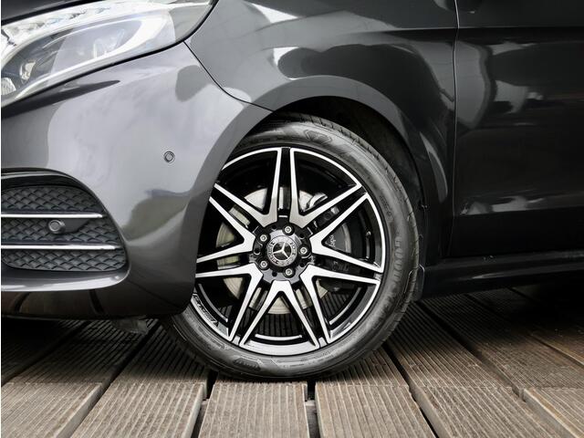 Mercedes-Benz V-KLASSE 300d Extra Lang Avantgarde Edition | 7 pers. | AMG | Burmester | Memory | Adaptive cruise control |
