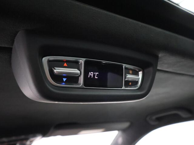 Mercedes-Benz V-KLASSE 250d 4-MATIC | L2 Lang | AMG | ¤48.650,- INCL BTW | 6-persoons | Tafelpakket | Distronic Plus | Burmester Sound | Stoelverwarming/koeling |