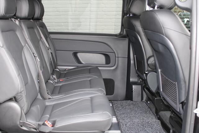 Mercedes-Benz V-KLASSE 300d / XXL / 4-matic / DC / AMG / Luchtvering / Camera / Vol Opties / NIEUWSTAAT