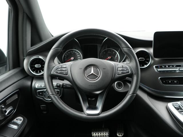 Mercedes-Benz V-KLASSE 300d Extra Lang Avantgarde Edition | Navigatie | Voorstoelen Verwarmd | Parkeersensoren Voor én Achter | Achteruitrijcamera | Burmester Audiosysteem | Cruise Control | DAB | Dodehoekdetectie | Lane Assist | electr.Schuifdeuren