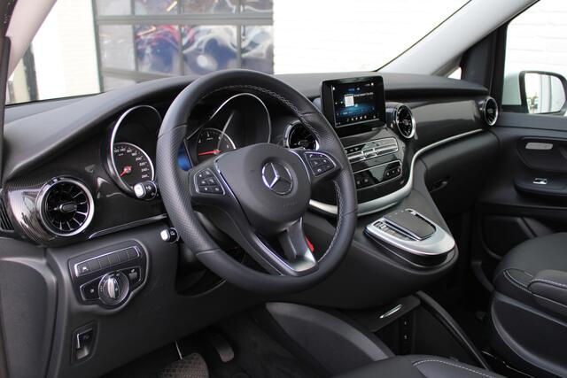 Mercedes-Benz V-KLASSE 250d / Lang / DC / Panorama / 2x Schuifdeur / MBUX (apple carplay) / Camera / NIEUWSTAAT